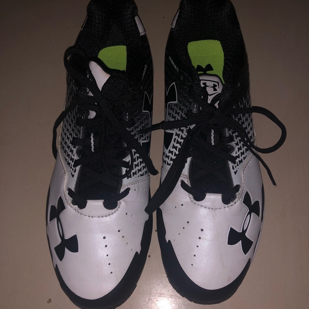 Under Armour Women’s Cleats 8.5